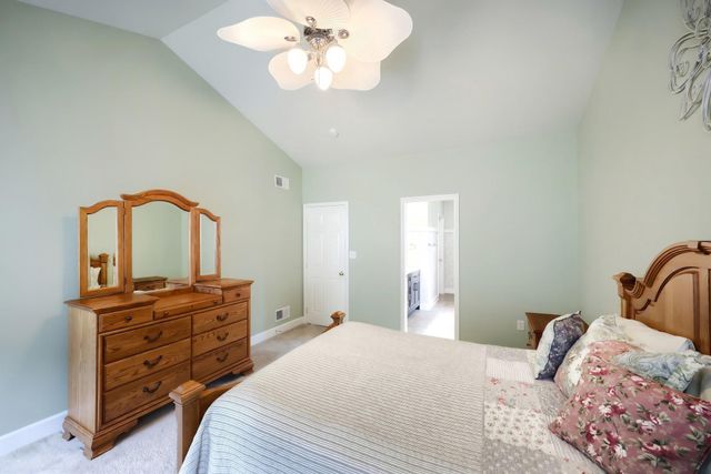 95 E SUMMIT DR, Littlestown, PA 17340