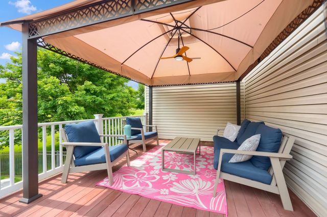 95 E SUMMIT DR, Littlestown, PA 17340