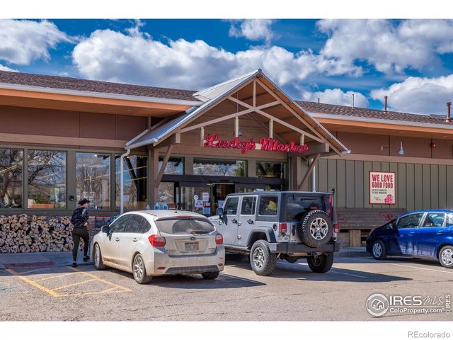 4730 Holiday Drive 101, Boulder, CO 80304