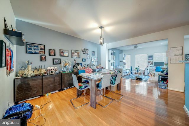 12162 CALDICOT LN, Fairfax, VA 22030