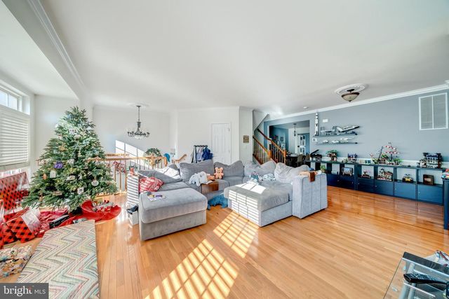 12162 CALDICOT LN, Fairfax, VA 22030