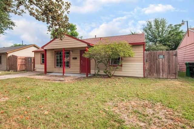 3322 Mccrarey Drive, Houston, TX 77088