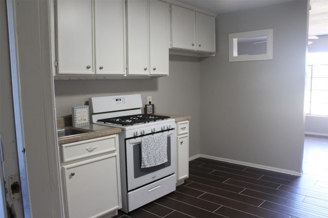 3322 Mccrarey Drive, Houston, TX 77088