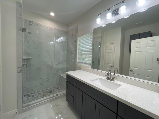 4913 Southwind Street B, Houston, TX 77033