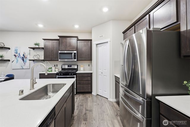 2045 81st Avenue E, Edgewood, WA 98371