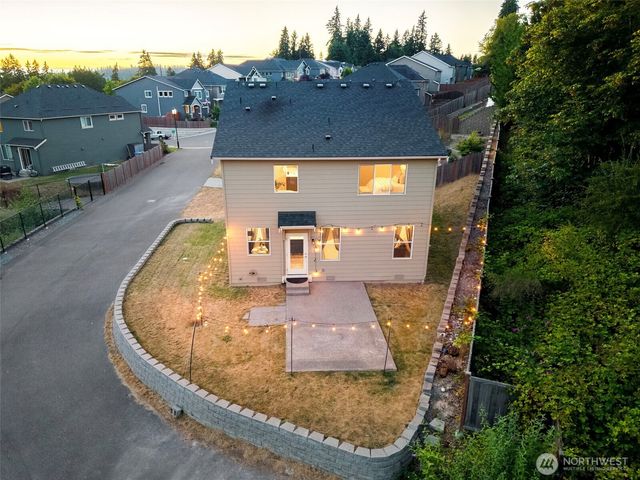 2045 81st Avenue E, Edgewood, WA 98371