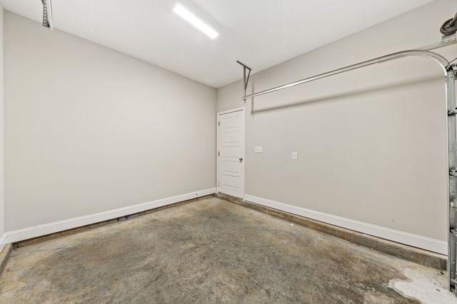 287 Smithson Ln, Clarksville, TN 37040