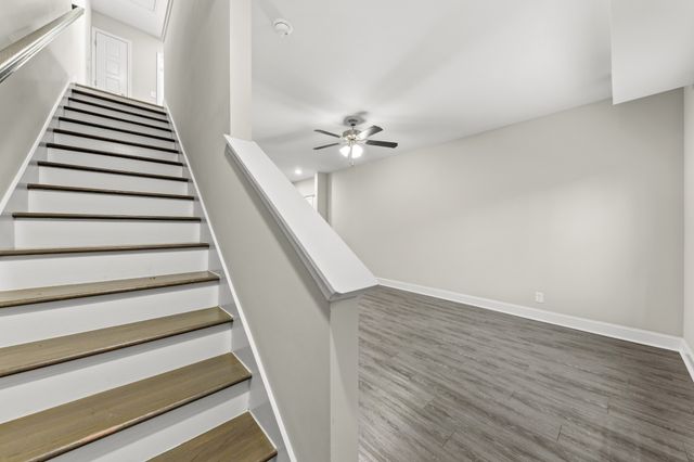 287 Smithson Ln, Clarksville, TN 37040