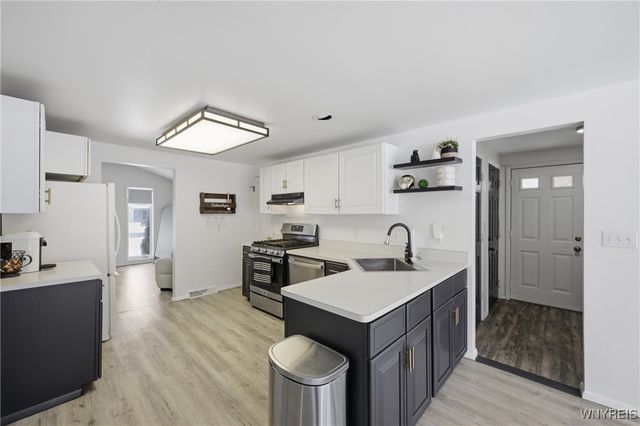 210 Stuewe Road, Amherst, NY 14068