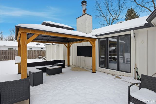 210 Stuewe Road, Amherst, NY 14068