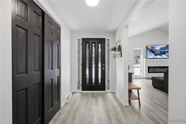 210 Stuewe Road, Amherst, NY 14068