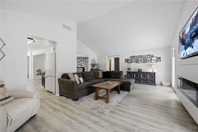 210 Stuewe Road, Amherst, NY 14068