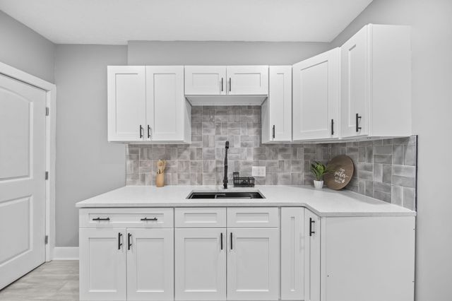 225 S Highland Avenue, Columbus, OH 43223