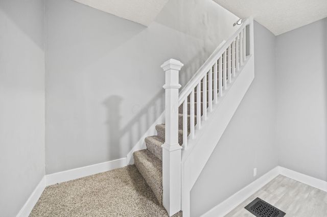 225 S Highland Avenue, Columbus, OH 43223