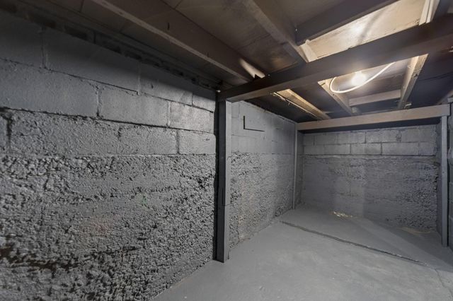 225 S Highland Avenue, Columbus, OH 43223