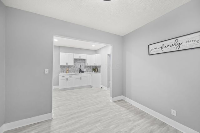 225 S Highland Avenue, Columbus, OH 43223