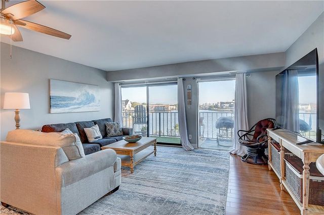 500 Pacific Ave Unit 211, Virginia Beach, VA 23451