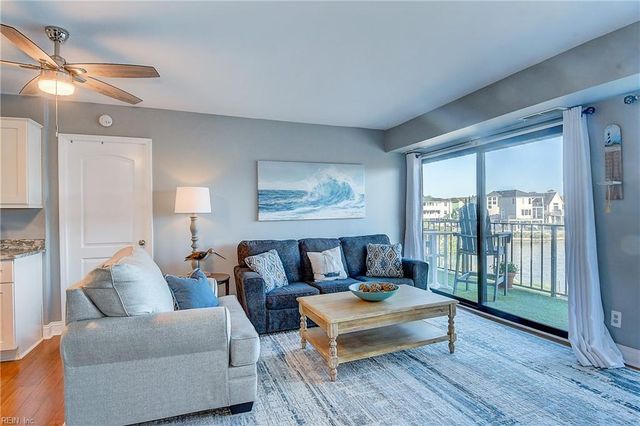 500 Pacific Ave Unit 211, Virginia Beach, VA 23451