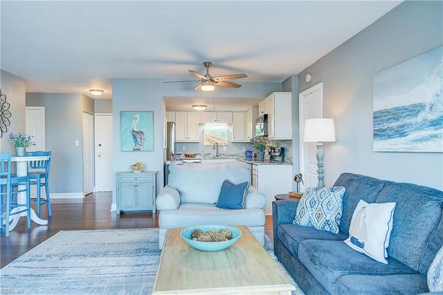 500 Pacific Ave Unit 211, Virginia Beach, VA 23451