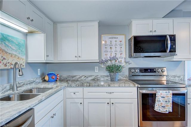 500 Pacific Ave Unit 211, Virginia Beach, VA 23451