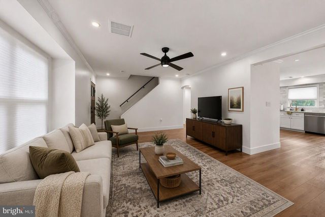 10 E SUTTON AVE, Moorestown, NJ 08057