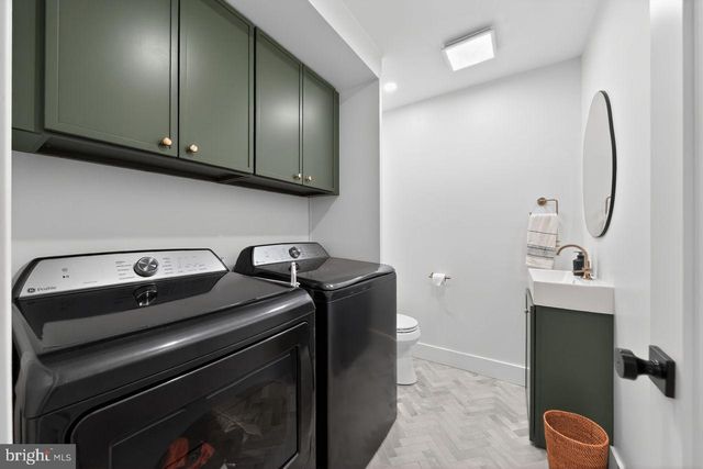 10 E SUTTON AVE, Moorestown, NJ 08057