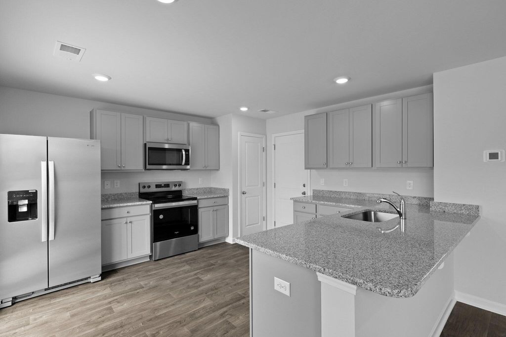 Image 9 of property listing at 700 Striped Bass Court, Santee, SC 29142