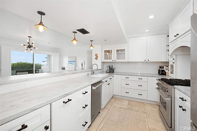 260 Cagney Lane 114, Newport Beach, CA 92663