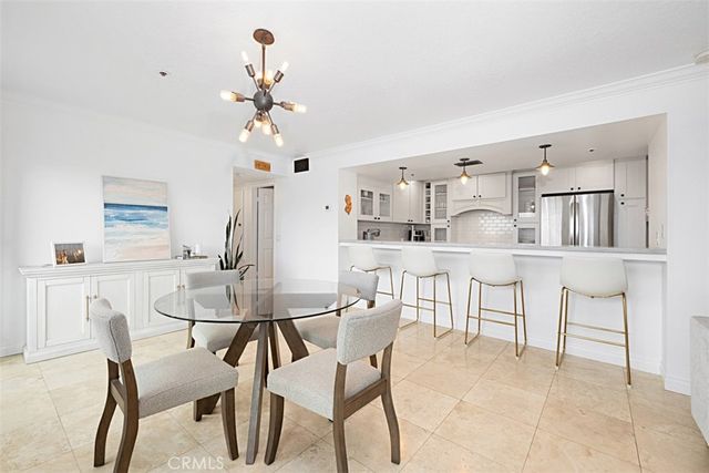 260 Cagney Lane 114, Newport Beach, CA 92663