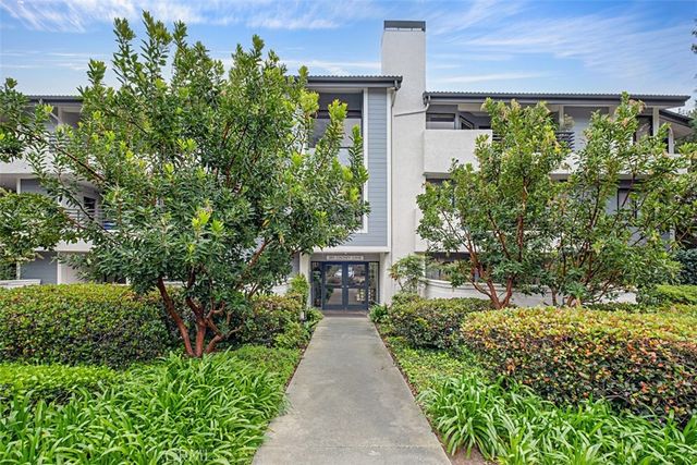 260 Cagney Lane 114, Newport Beach, CA 92663