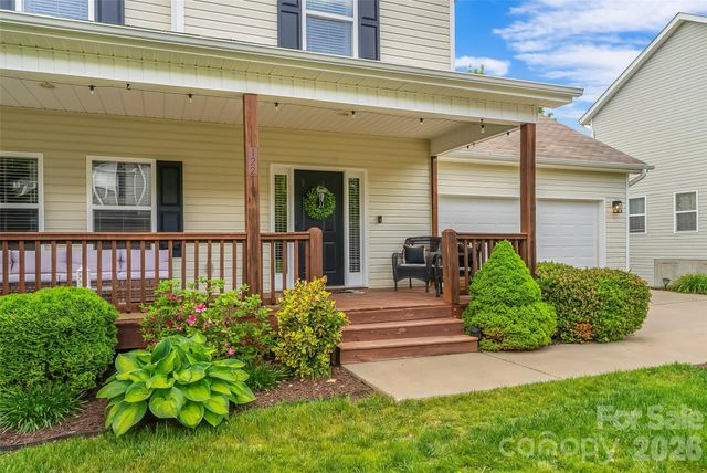 122 Fallen Spruce Drive, Asheville, NC 28806