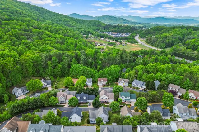 122 Fallen Spruce Drive, Asheville, NC 28806