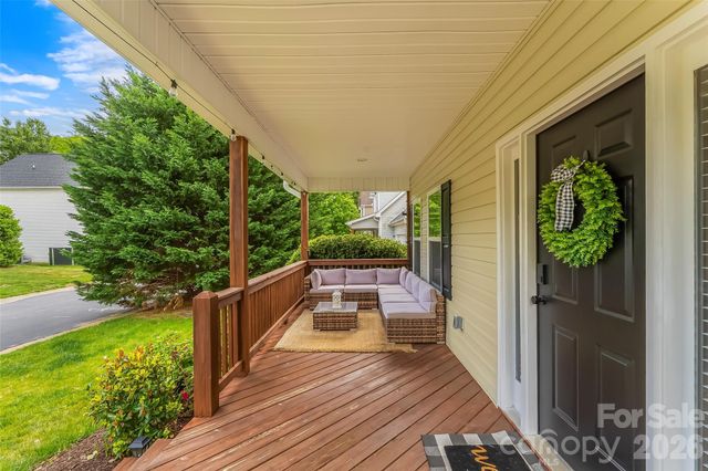 122 Fallen Spruce Drive, Asheville, NC 28806