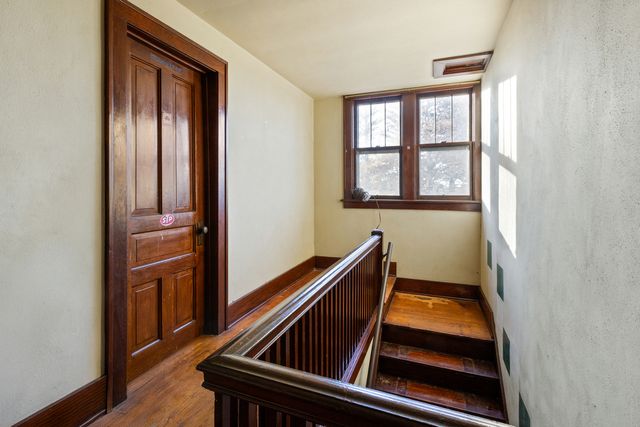 1737 N Brinton Avenue, Dixon, IL 61021