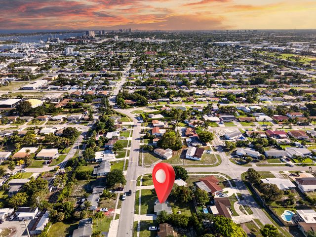 3107 Avenue F, Riviera Beach, FL 33404