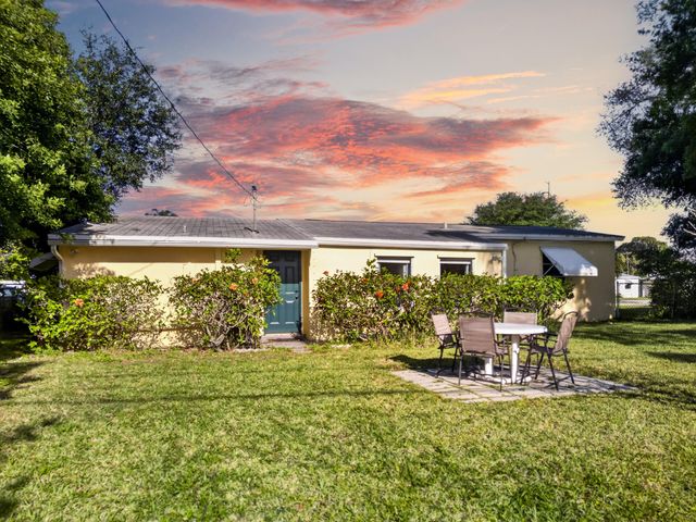 3107 Avenue F, Riviera Beach, FL 33404