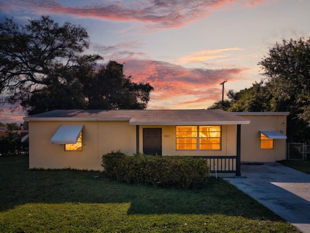 3107 Avenue F, Riviera Beach, FL 33404