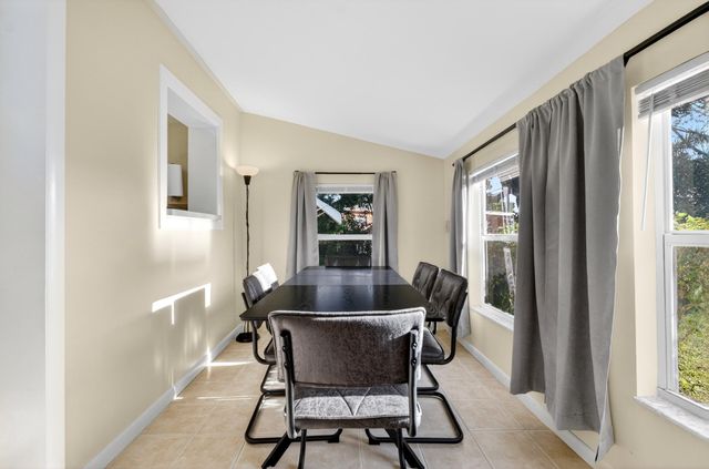 3107 Avenue F, Riviera Beach, FL 33404