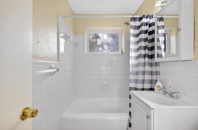 3107 Avenue F, Riviera Beach, FL 33404