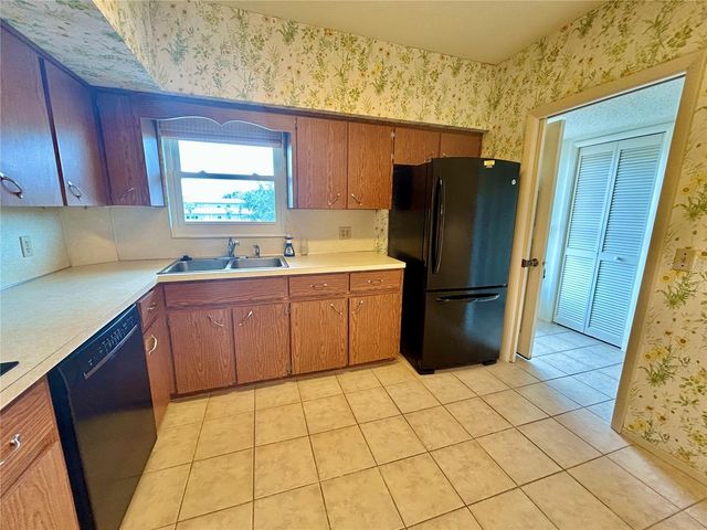 2350 HAITIAN DRIVE 60, Clearwater, FL 33763