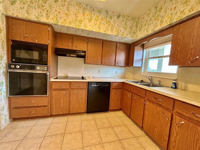 2350 HAITIAN DRIVE 60, Clearwater, FL 33763