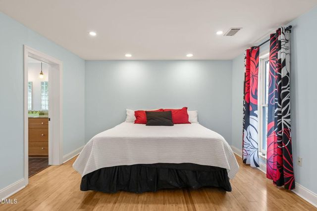 5223 Margon Place, Hillsborough, NC 27278