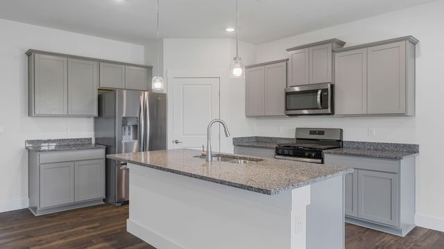 8203 Watercolour Lane, Ooltewah, TN 37363