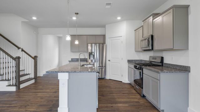 8203 Watercolour Lane, Ooltewah, TN 37363