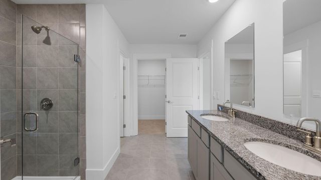 8203 Watercolour Lane, Ooltewah, TN 37363