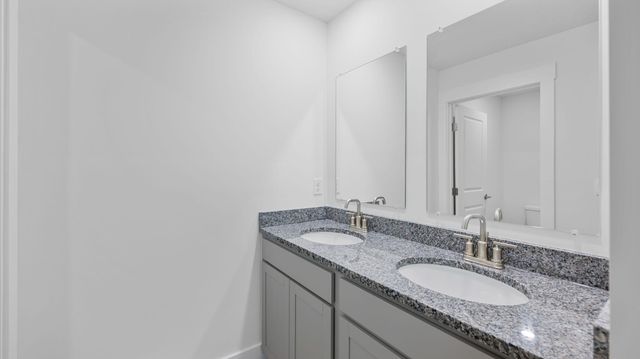 8203 Watercolour Lane, Ooltewah, TN 37363