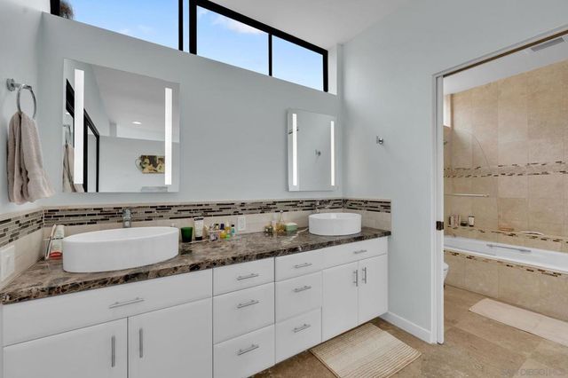 357 Playa Del Sur 3, La Jolla, CA 92037