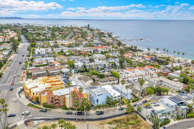 357 Playa Del Sur 3, La Jolla, CA 92037