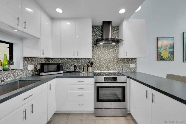 357 Playa Del Sur 3, La Jolla, CA 92037