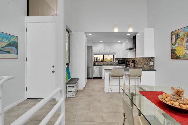 357 Playa Del Sur 3, La Jolla, CA 92037
